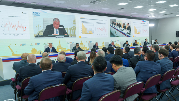 Rosneft CEO’su dengeli bir enerji geçişini destekliyor