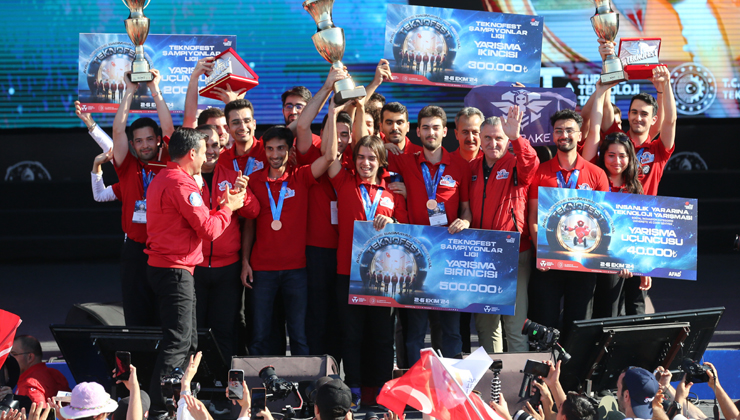 TeknoFest Adana muhteşem bir törenle sona erdi